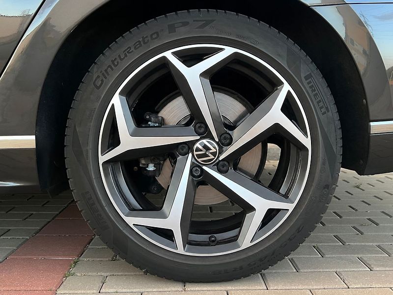 Volkswagen Passat - fotka 10 z 50