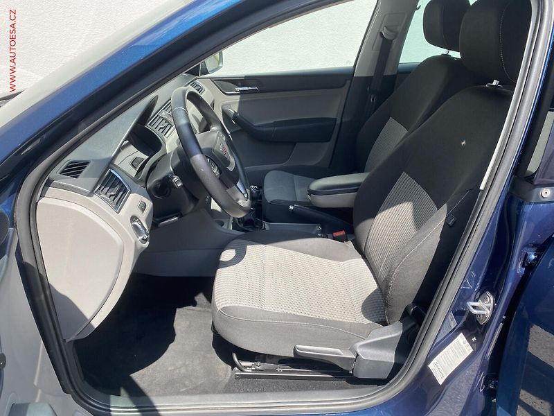Seat Toledo (2013) 1.2 TSi, Style, navi, +kola - fotka 9 z 18