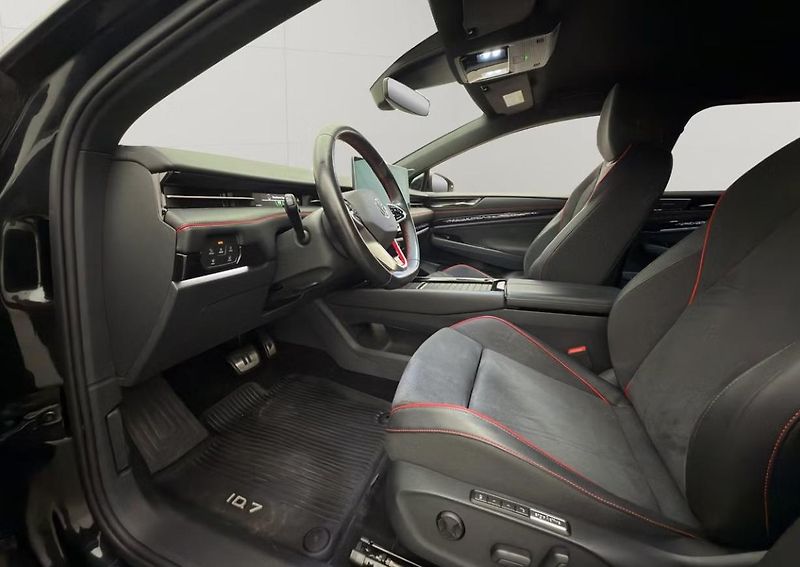 Volkswagen ID.7 Tourer GTX 360kam Masáž HuD Tažné - fotka 9 z 31