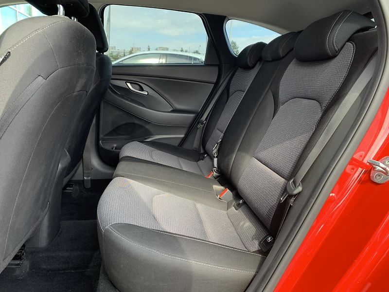 Hyundai i30 WG COMFORT 1.0 T-GDI 88kW DCT - fotka 6 z 25
