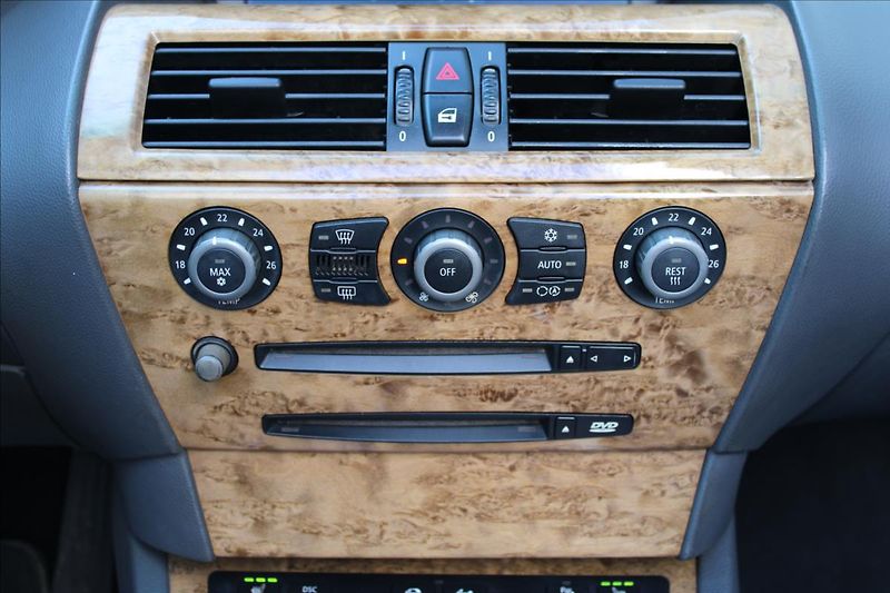 BMW Řada 6 645i LPG / CABRIO / M-PAKET - fotka 23 z 41