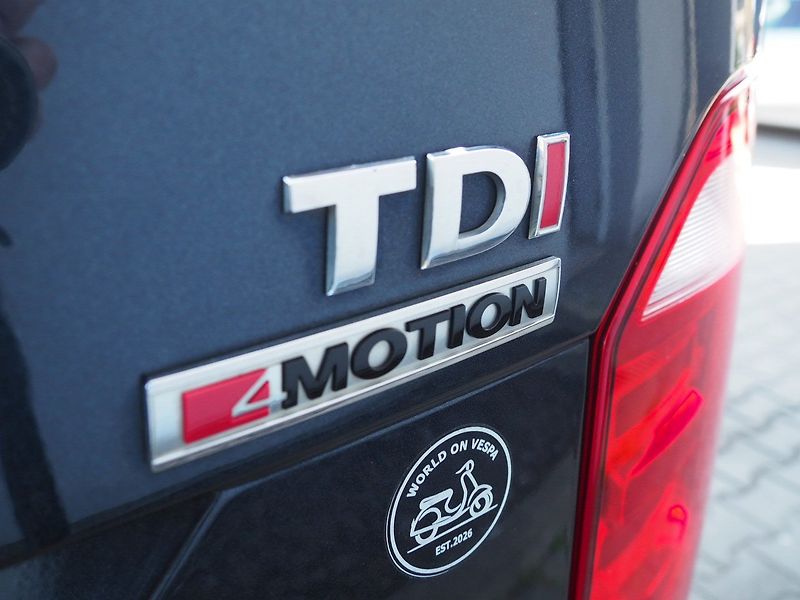 Volkswagen Multivan (2018) 2.0 TDI, 110kW, 4Motion, Long - fotka 15 z 37