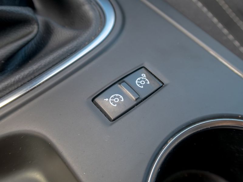 Renault Mégane (2020) 1.4i 75KW - zelená VALENCIA - fotka 28 z 45