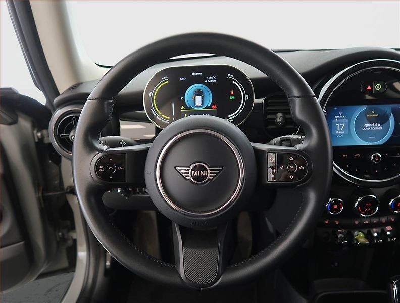 Mini Ostatní (2022) Cooper SE 32 kWh, SoH 96% - fotka 19 z 23