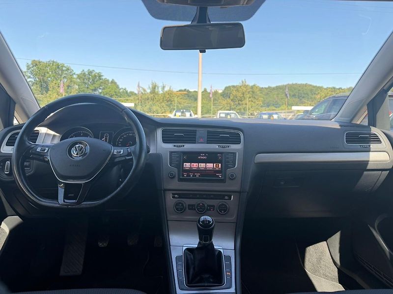Volkswagen Golf (2016) 1.6 TDi 81kW/1MAJ/Tempomat - fotka 25 z 32