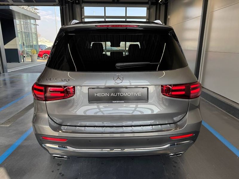Mercedes-Benz GLB (2026) 200 - fotka 4 z 6