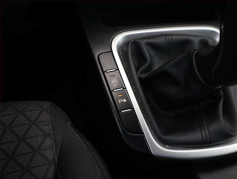 Kia Ceed (2022) 1.5 T-GDI, Serv.kniha - fotka 12 z 19