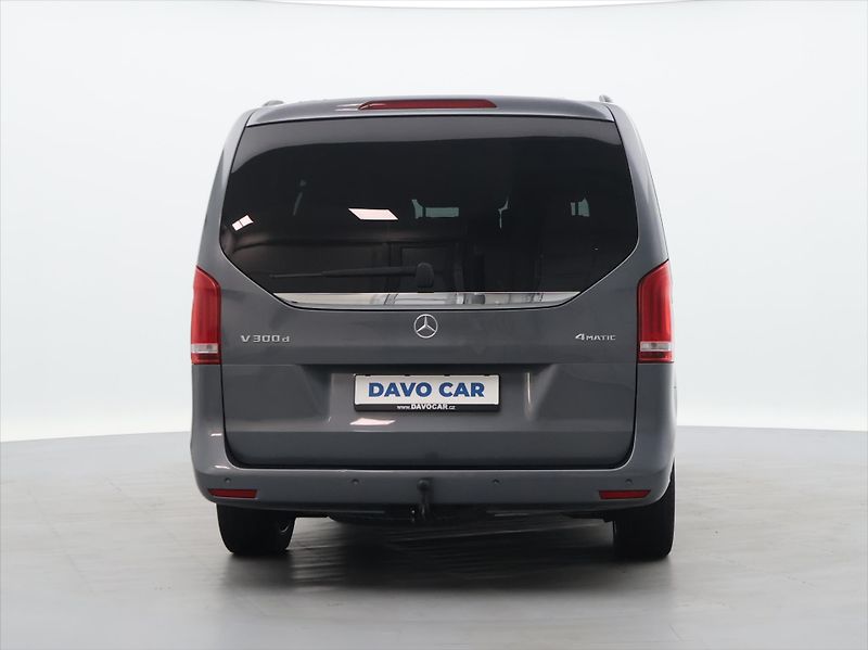 Mercedes-Benz Třídy V 2,0 300d 176kW CZ DPH 7-Míst 4 - fotka 6 z 43