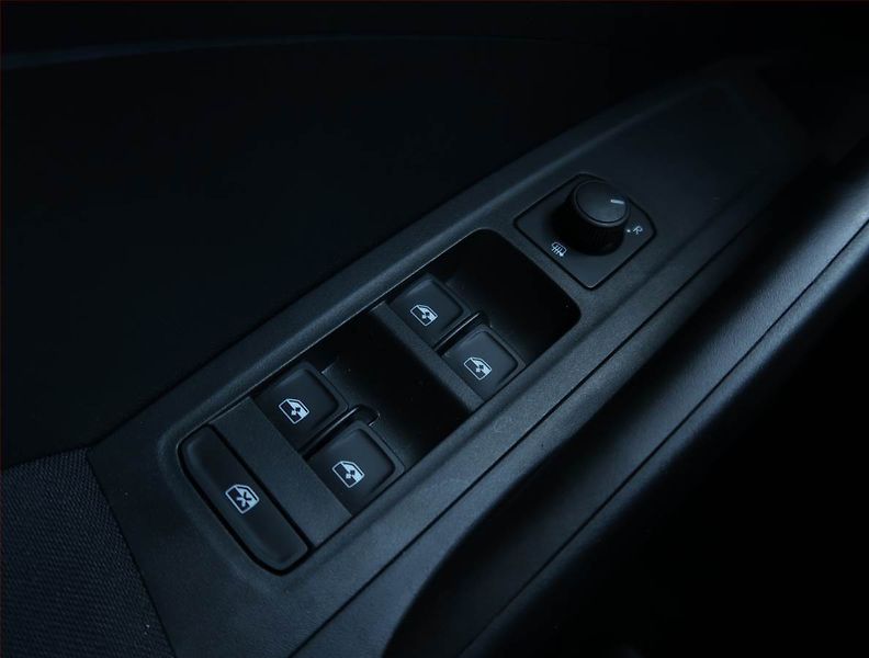 Škoda Fabia (2025) Selection 1.0, ČR,1.maj - fotka 16 z 19