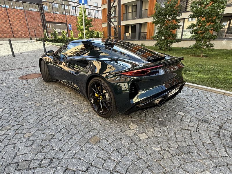 Lotus Emira (2023) V6 Manuál First Edition - fotka 3 z 9