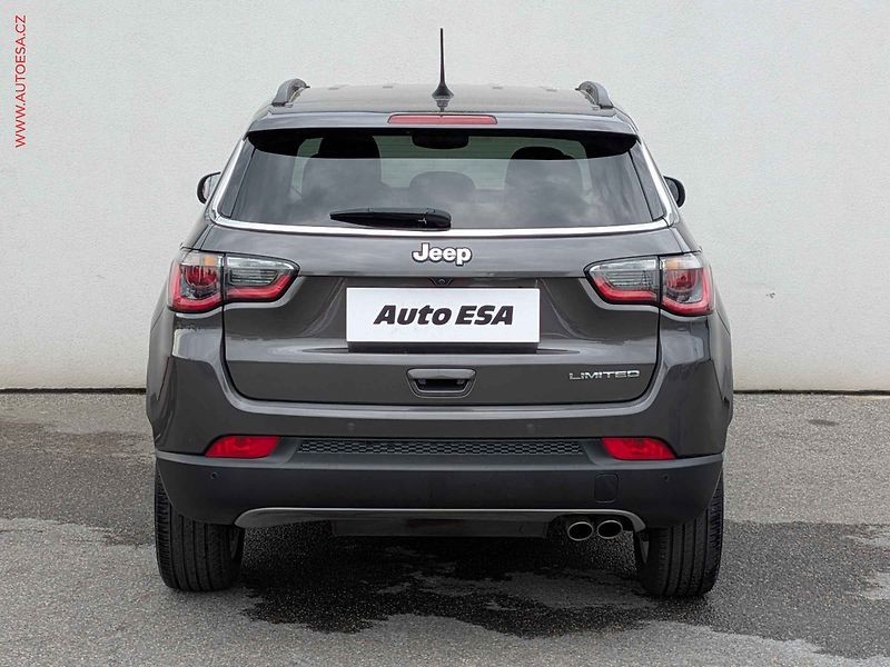 Jeep Compass (2021) 1.3 T, 2.maj,ČR, ACC, xenon - fotka 5 z 18
