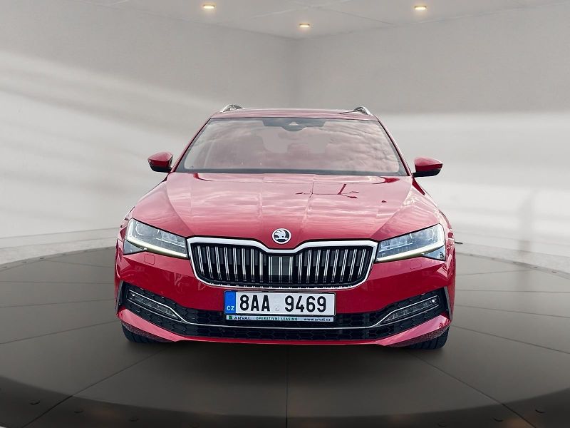 Škoda Superb (2020) L&K 2.0TSI 200kW DSG 4x4 TAŽNÉ - fotka 2 z 11