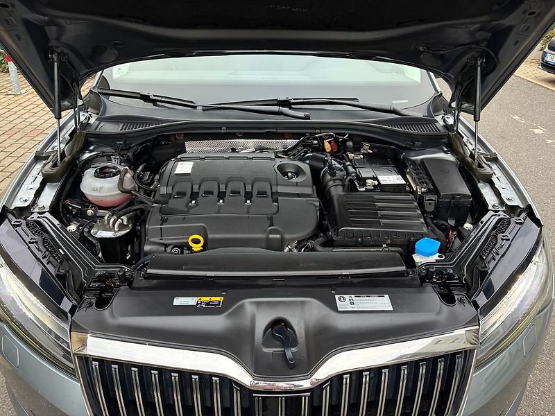 Škoda Superb 2.0 TDI 4x4 STYLE 140 kW DSG - fotka 37 z 40