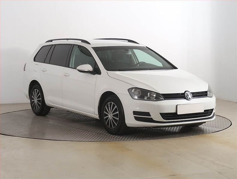 Volkswagen Golf (2015) Comfortline 1.6 TDI - fotografie inzerátu