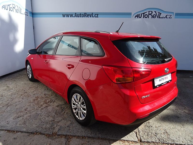 Kia Ceed (2016) 1.6CRDi,100kW,NovéČR,klima - fotka 3 z 22