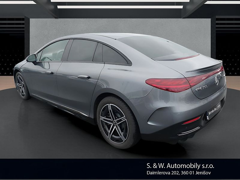 Mercedes-Benz EQE 500 AMG 4MATIC - fotka 7 z 26