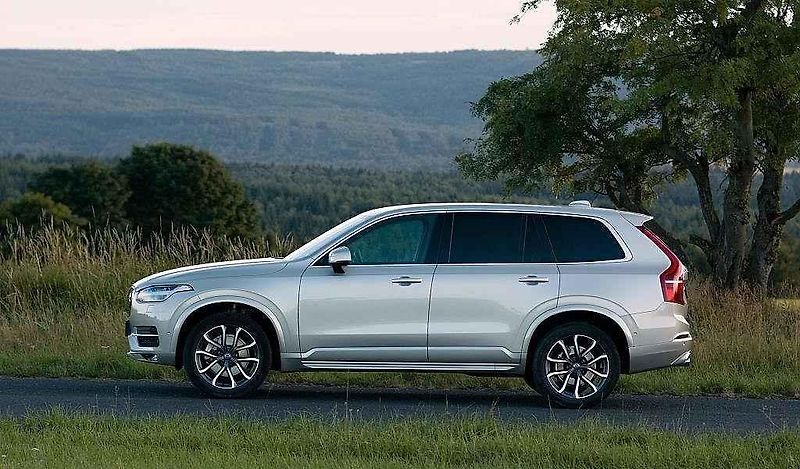Volvo XC90.