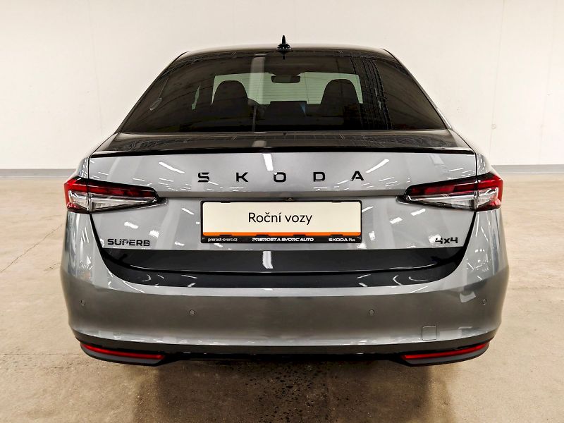 Škoda Superb (2025) 2.0 TDI 142 kW DSG 4x4 Sportli - fotka 31 z 35