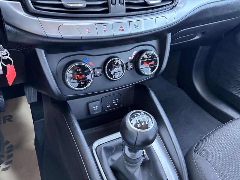 Fiat Tipo 1.4-70KW,KLIMA, REZERVACE - fotka 22 z 35