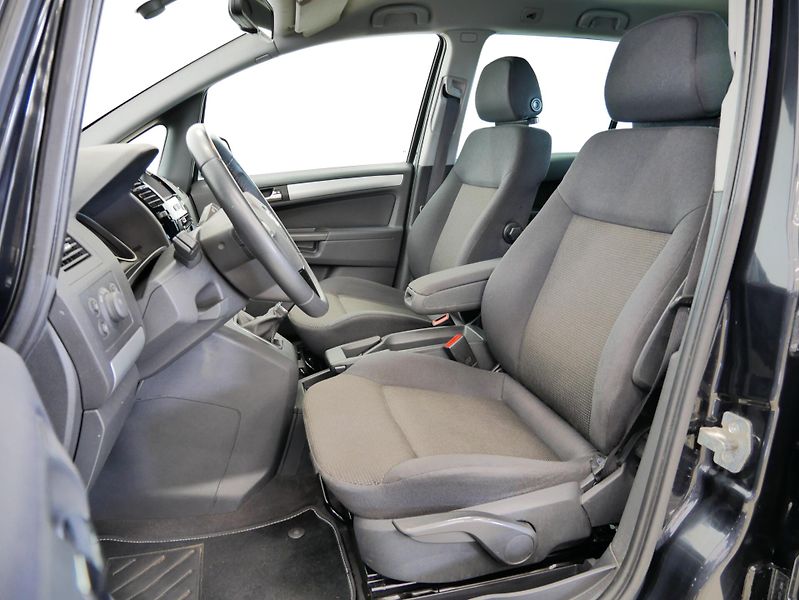 Opel Zafira - fotka 11 z 27
