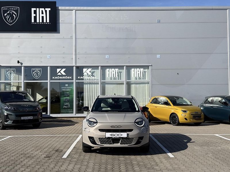 Fiat 600 (2026) Icon 1.2 Turbo Hybrid 145k  - fotka 9 z 25
