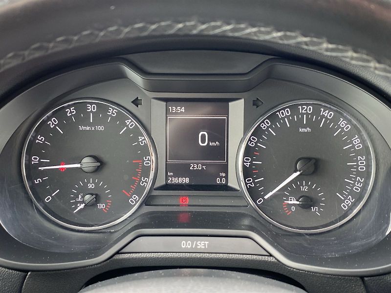 Škoda Octavia (2016) 2.0 TDI Elegance - fotka 7 z 31
