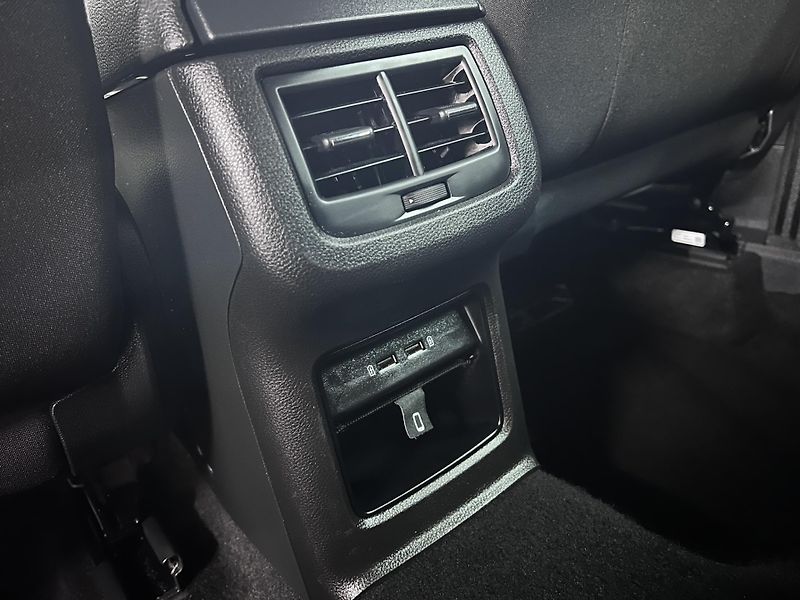 Seat Ateca 1.4 TSI 110 kW Xcellence 4x4 - fotka 19 z 41