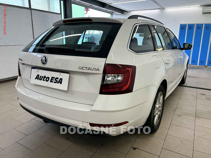 Škoda Octavia (2019) 1.0 TSi, ČR, Style - fotka 2 z 3