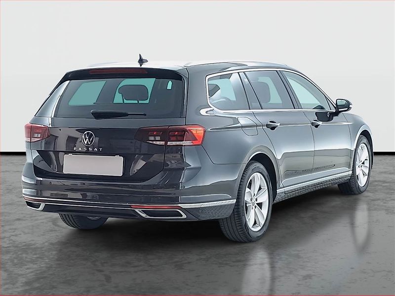 Volkswagen Passat (2022) Elegance 2.0 TDI - fotka 5 z 21