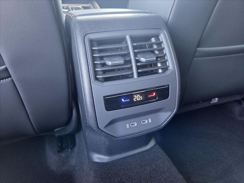 Cupra Formentor 1,5 TSi DSG LED Matrix Záruka2 - fotka 11 z 23