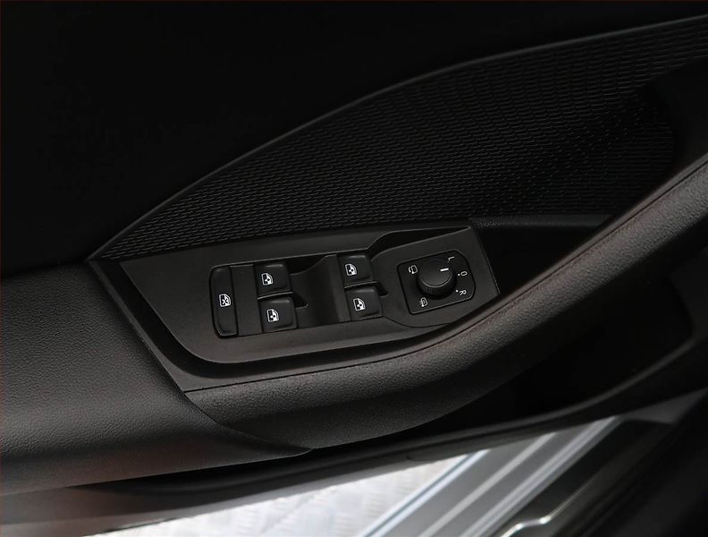 Škoda Octavia (2023) 2.0 TDI, Automat, ČR,1.maj - fotka 27 z 27