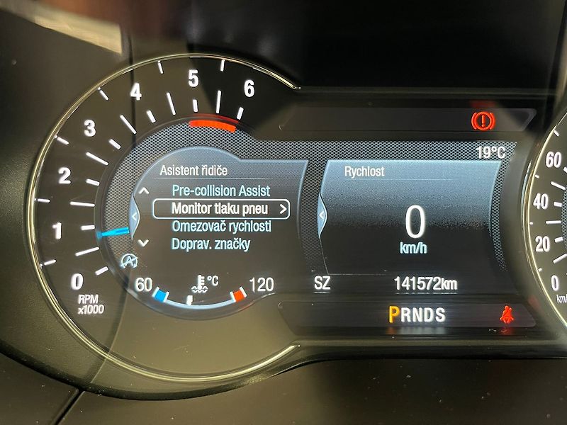 Ford Galaxy 2.0 EcoBlue Titanium 140 kW - fotka 16 z 50