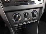Škoda Rapid (2015) Spaceback 1.2 TSI - náhled 14