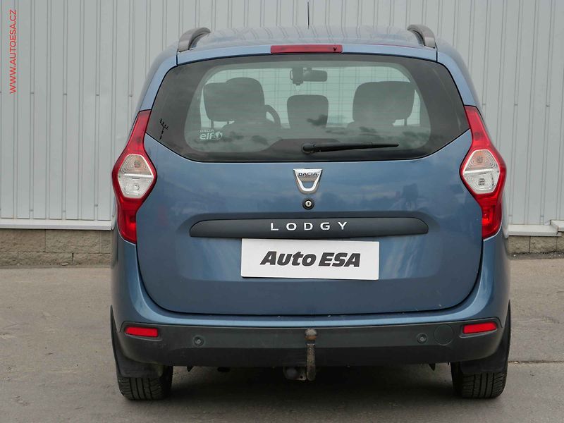 Dacia Lodgy (2014) 1.2 i, ČR, AC, TZ, park.asist - fotka 5 z 21