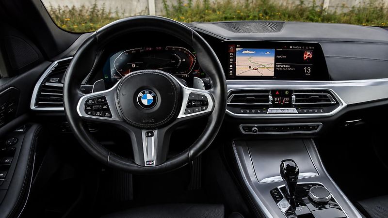 BMW X5 (2022) 30d M paket | 1. maj. - fotka 23 z 39