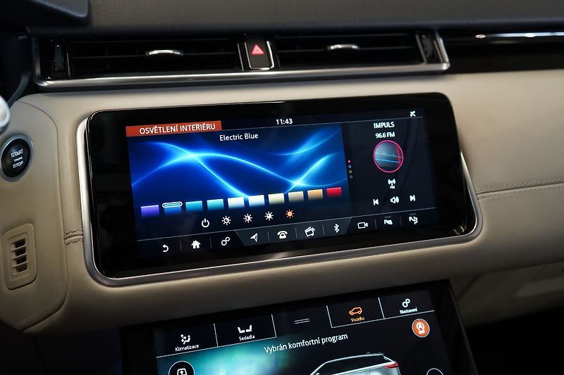 Land Rover Range Rover Velar R-Dynamic HSE, Masáž, Vzduch - fotka 35 z 46