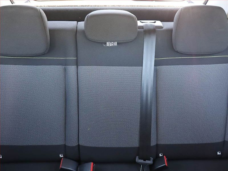 Citroën C3 (2023) 1.2 PureTech, Automat - fotka 10 z 18