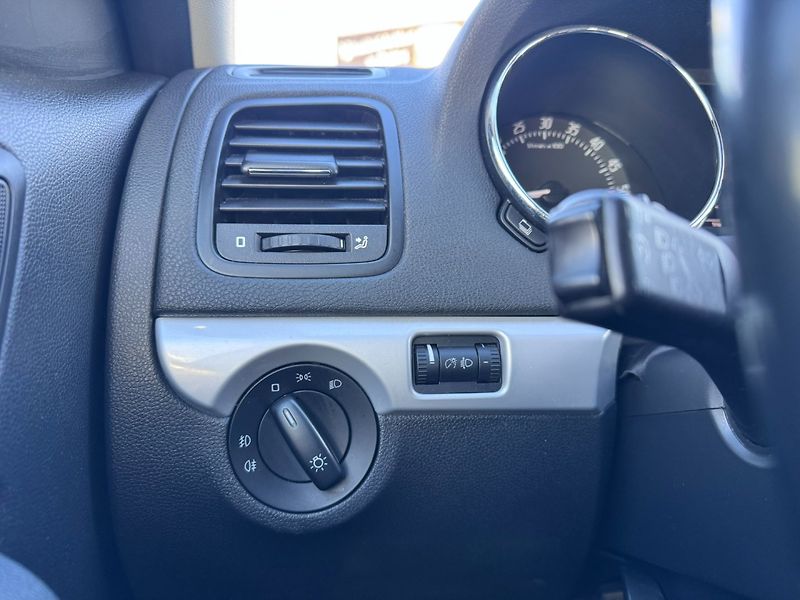 Škoda Yeti (2010) DSG 4X4 2,0TDI 103KW TAŽNÉ DPH - fotka 20 z 42