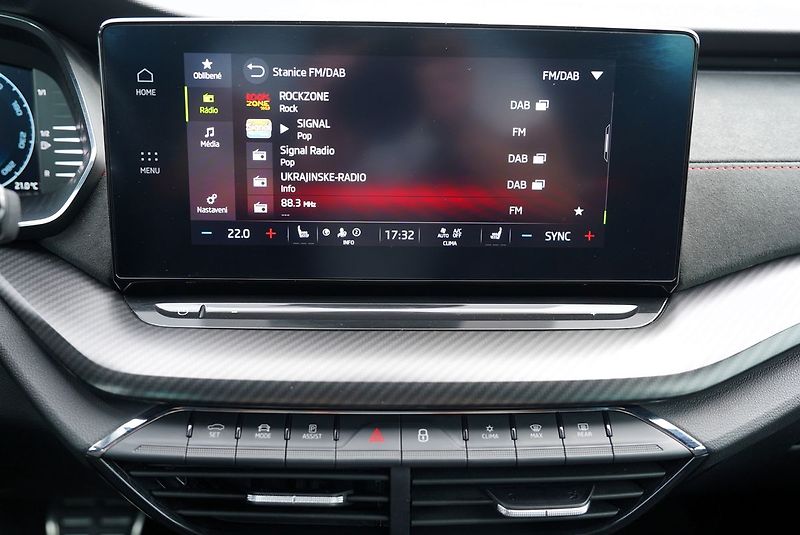 Škoda Octavia RS 2.0 TDI 4x4/147kW/DSG/ČR - fotka 37 z 45