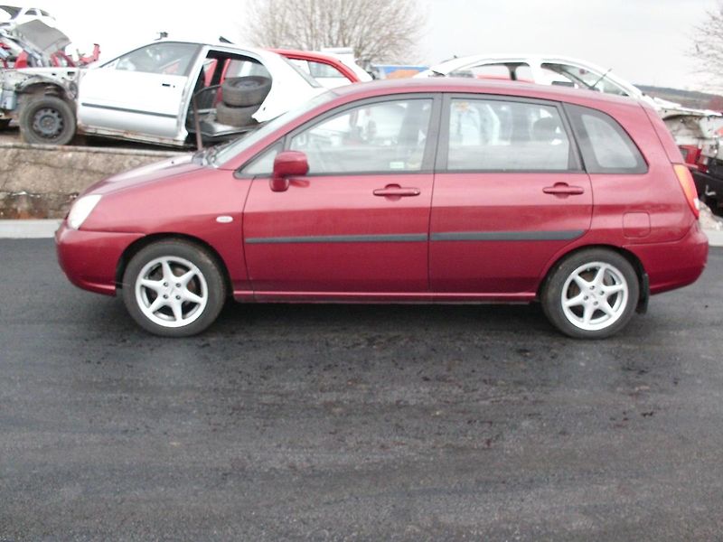 Suzuki Liana (2001) Volat 602 320593 - fotka 4 z 16