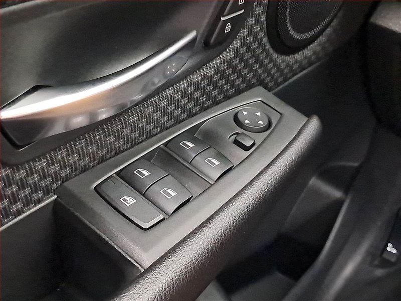 BMW Řada 2 (2019) 216i Active Tourer, Serv.kniha - fotka 20 z 20