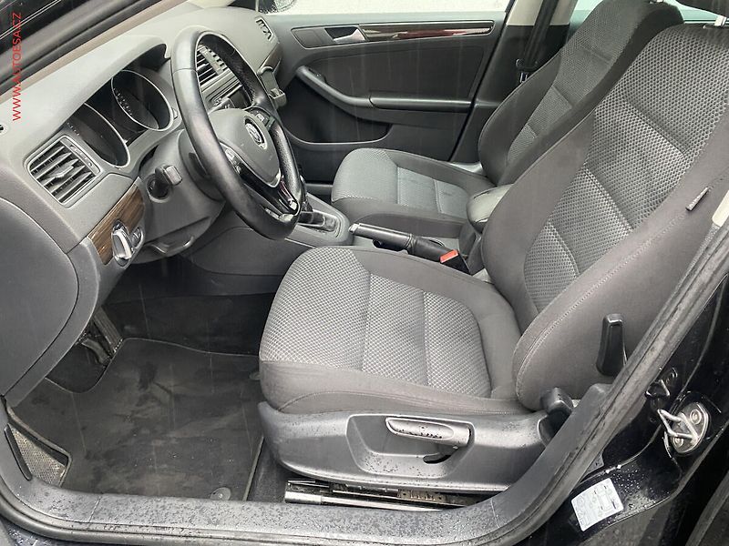 Volkswagen Jetta (2014) 2.0 TDi, DSG, bixen, TZ - fotka 10 z 20