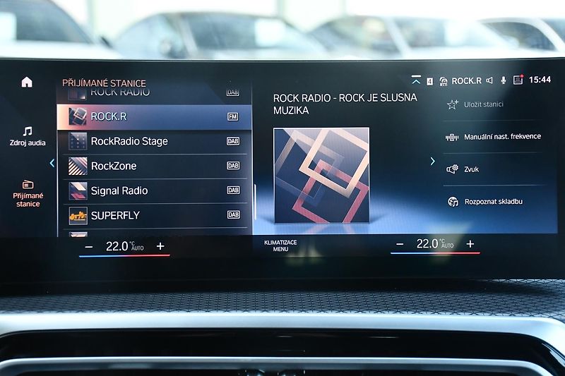 BMW Řada 3 320d xDrive M-SPORT ČR 1.M - fotka 39 z 51