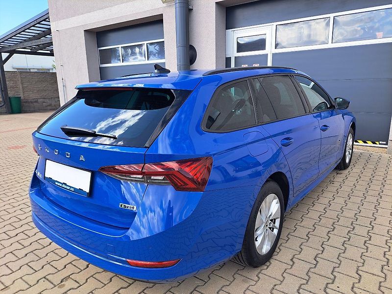Škoda Octavia (2022) 1.0 TSI MHEV e-TEC, ZÁRUKA - fotka 9 z 34