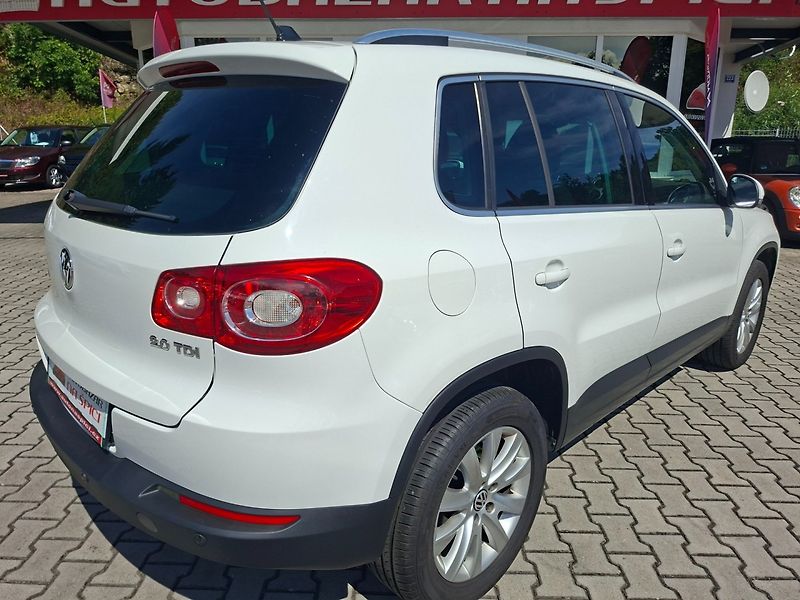 Volkswagen Tiguan (2009) 2.0TDI 103kW DSG 4MOTION -ČR - fotka 8 z 35