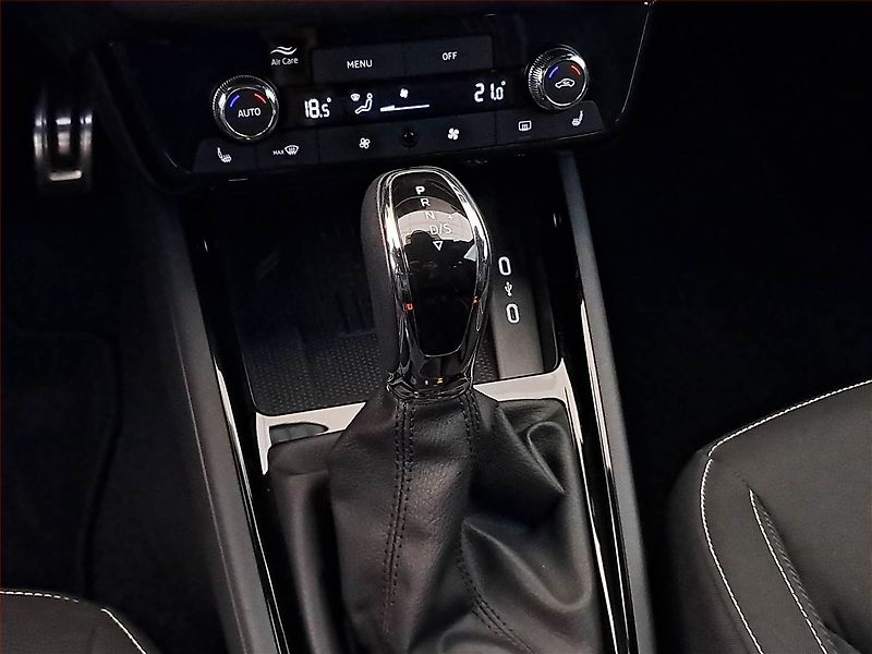 Škoda Scala (2024) Monte Carlo 1.0 TSI - fotka 13 z 21