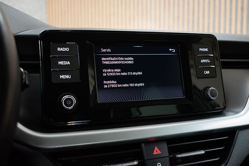 Škoda Scala 1.6 TDI DRIVE 125 YEARS*ČR 1.M - fotka 25 z 36