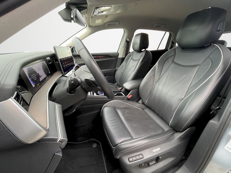 Volkswagen Tayron (2025) 2.0 TDI 142 kW 4Motion DSG Ele - fotka 24 z 35