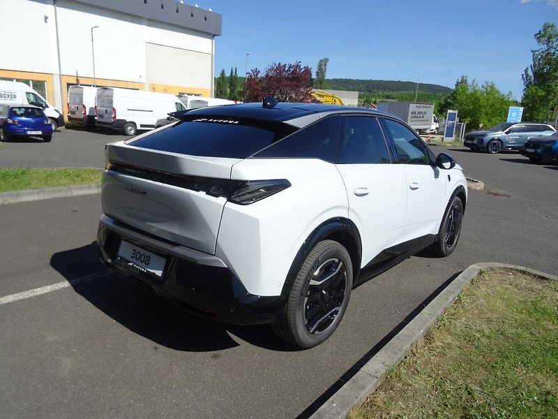 Peugeot 3008 (2026) GT Elektromotor 157kW / 210k - fotka 7 z 51