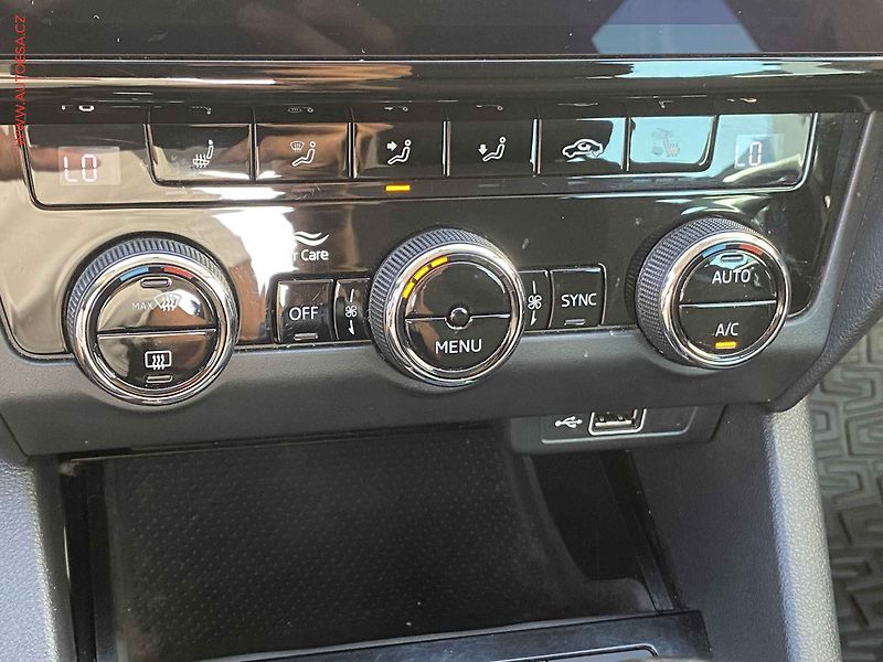 Škoda Octavia (2020) 2.0 TDi, Style, LED - fotka 14 z 17